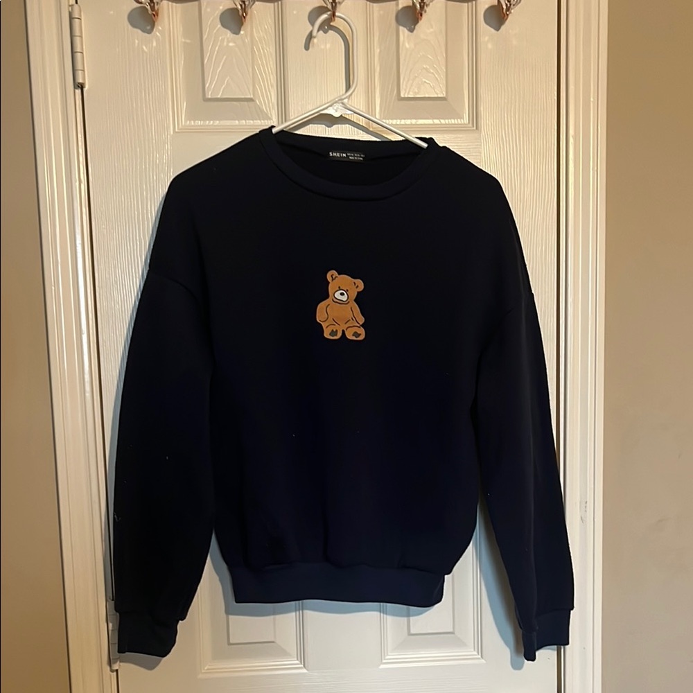 SHEIN MOOSTA Bear Print Drop Shoulder Thermal Pullover